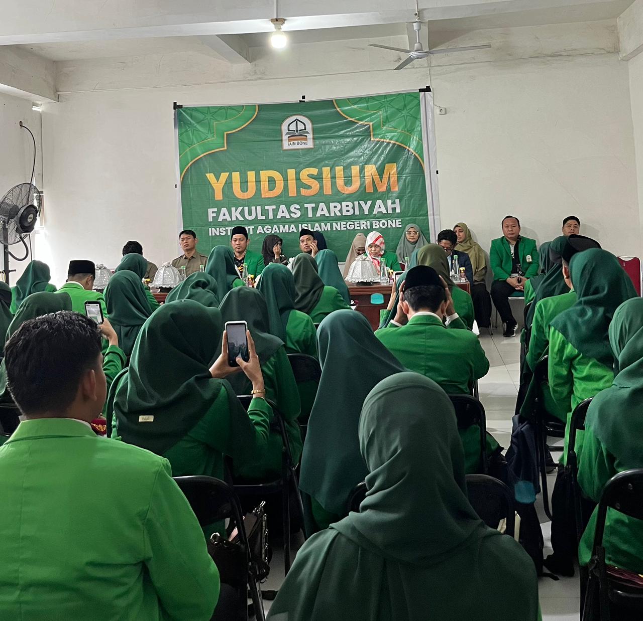 Fakultas Tarbiyah IAIN Bone Gelar Yudisium Mahasiswa Gelombang I Tahun Akademik 2025/2026 Genap